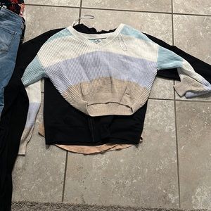 Hollister California small White, blue, and gray